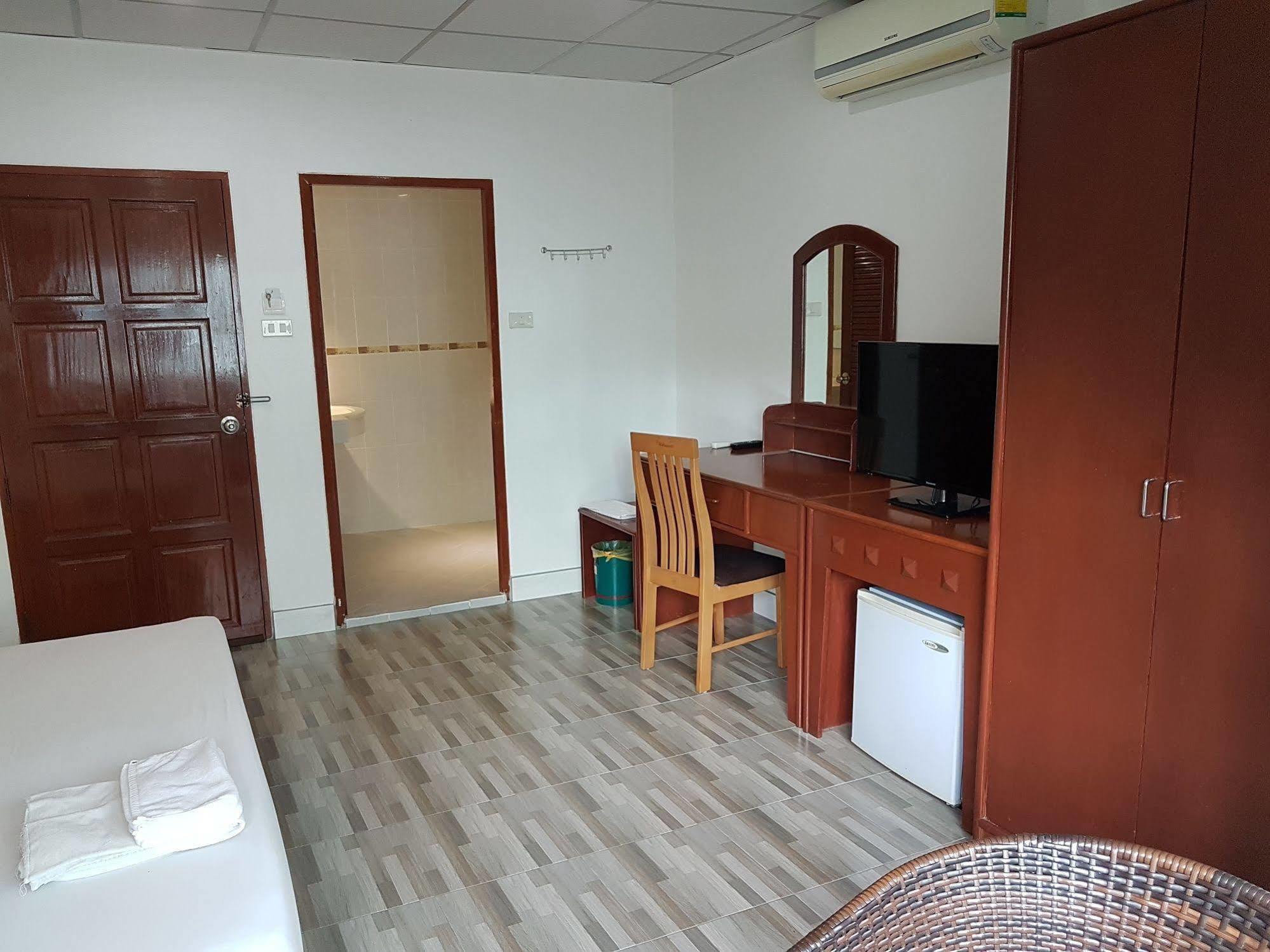 Welcome Inn Hotel @ Karon Beach. Single Room From Only 500 Baht Phuket Exterior foto
